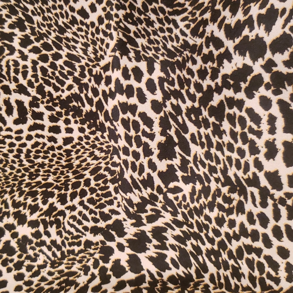 Nike Women's Animal Print Leggings. - Picture 8 of 12